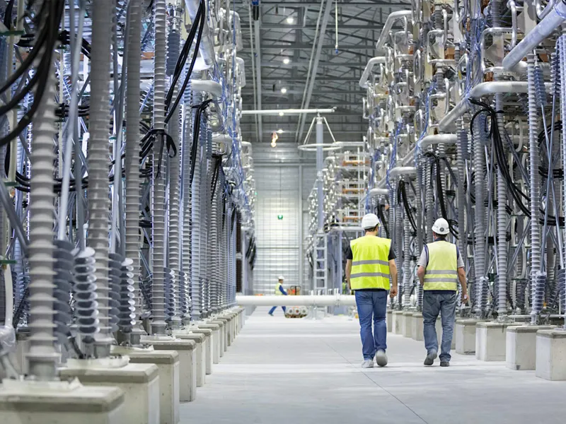 Máy cắt chân không hoạt động như thế nào